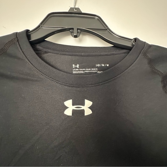 Under Armour Men's Black Tee with White Logo - Picture 1 of 3